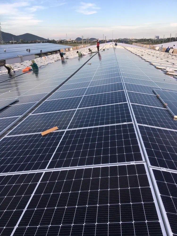 China Supplier 132cells Half Cell 480w 485w 490w 495w 500Watts Monocrystalline PV Panels Solar Panels