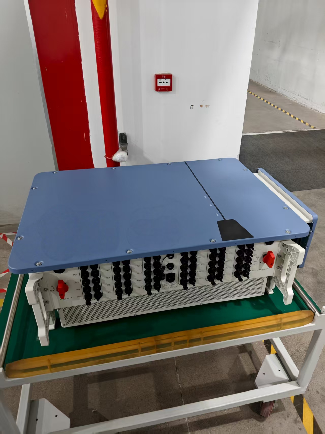 Multi-Protection Three Phase PV Solar System 250KW 333KW 350KW 360KW 400 Voltage Grid Tie Solar Hybrid Inverter